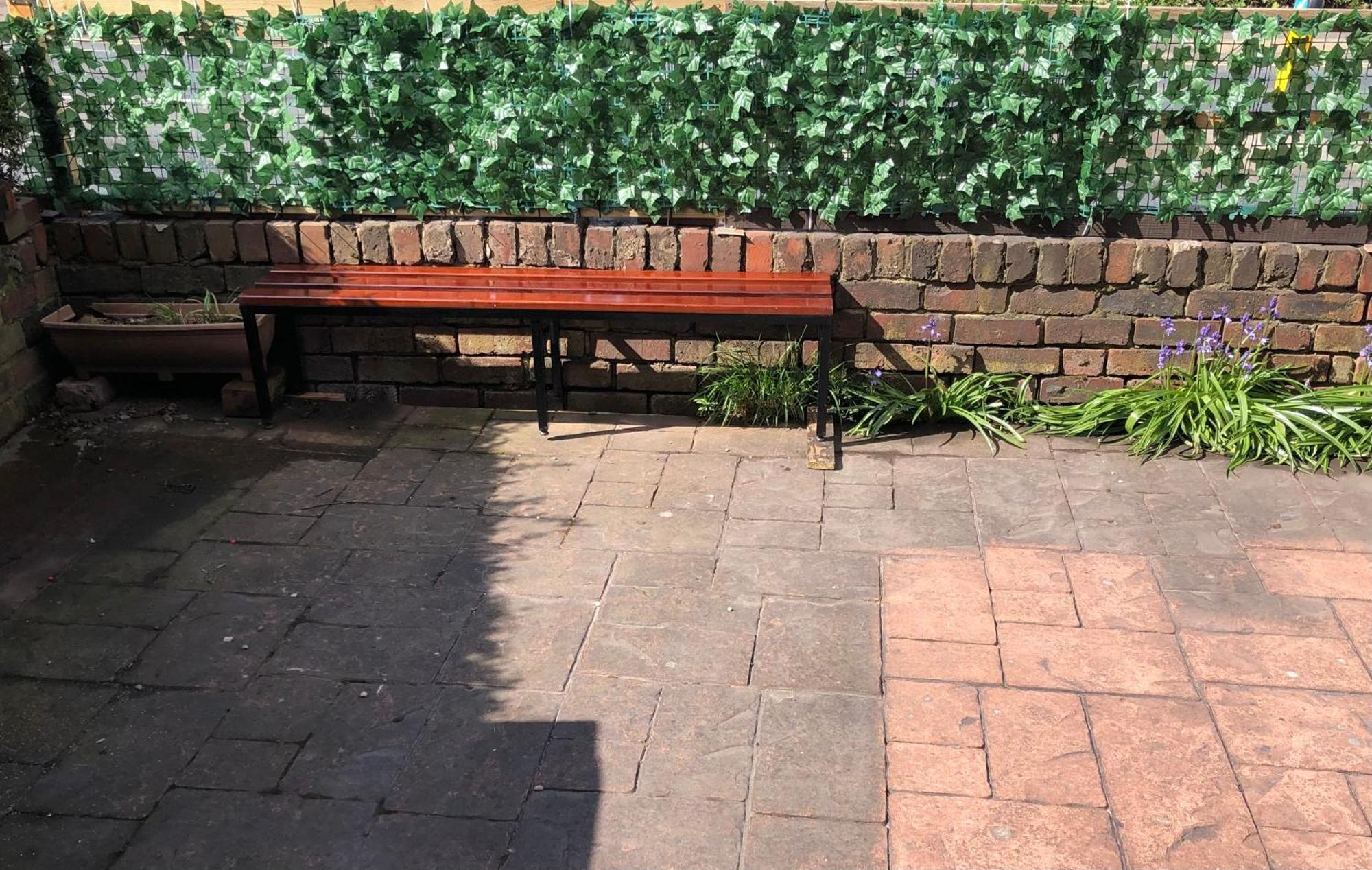 An Extra Large Room With Patio & Own Front Entrance Rotherham Rawmarsh Ngoại thất bức ảnh